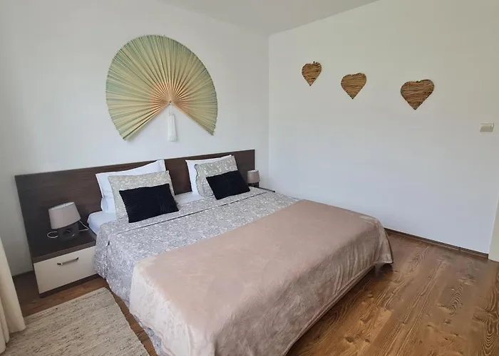 Atia Resot Chernomorets